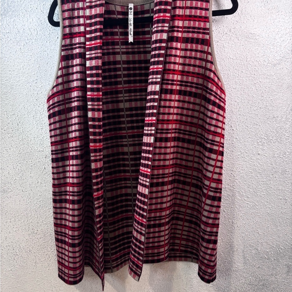 Leo & Nicole Plaid Sleeveless Top in Red and Black